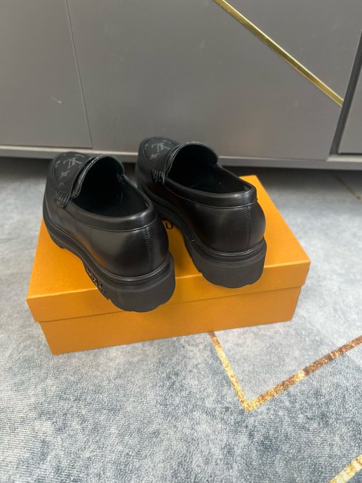 Shoes Louis Vuitton loafer Black 012