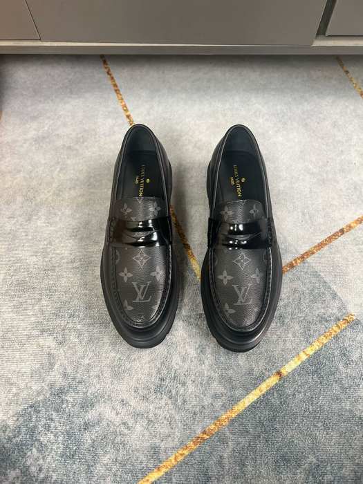 Shoes Louis Vuitton loafer Black 012