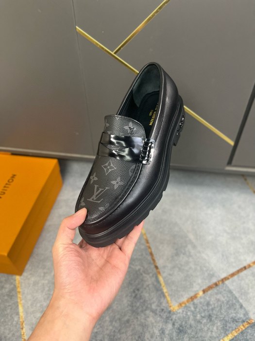 Shoes Louis Vuitton loafer Black 012