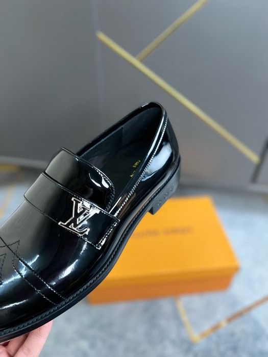 Shoes Louis Vuitton loafer Black 014