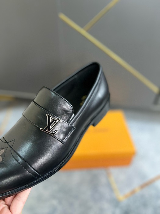 Shoes Louis Vuitton loafer Black 015