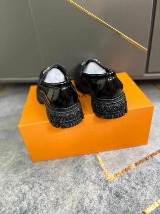 Shoes Louis Vuitton loafer Black 021