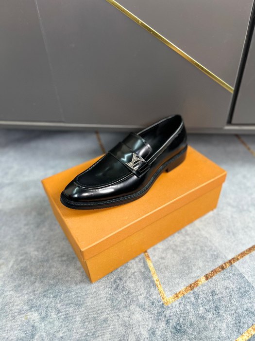 Shoes Louis Vuitton loafer Black 025