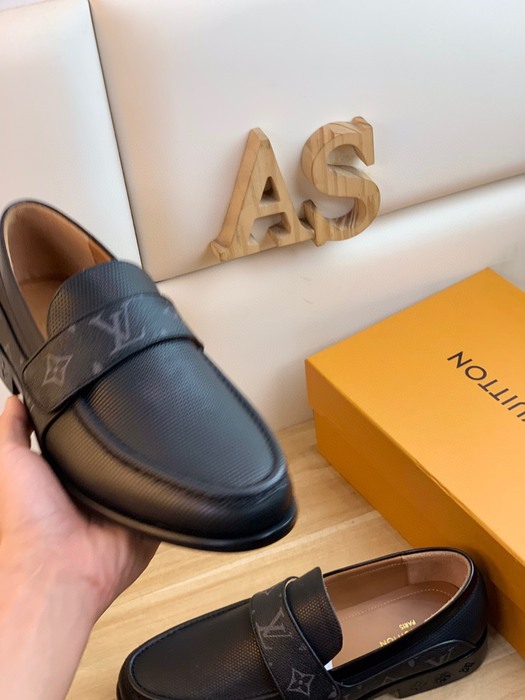 Shoes Louis Vuitton loafer Black 033