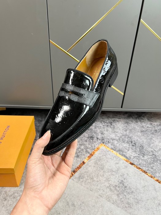 Shoes Louis Vuitton loafer Black 044