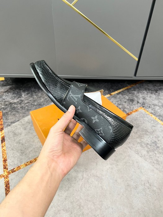 Shoes Louis Vuitton loafer Black 058