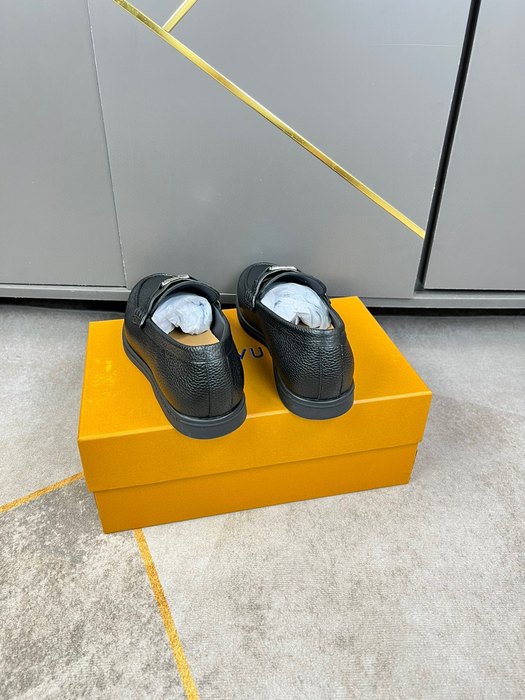Shoes Louis Vuitton loafers Black 001