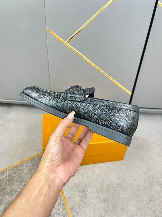 Shoes Louis Vuitton loafers Black 001