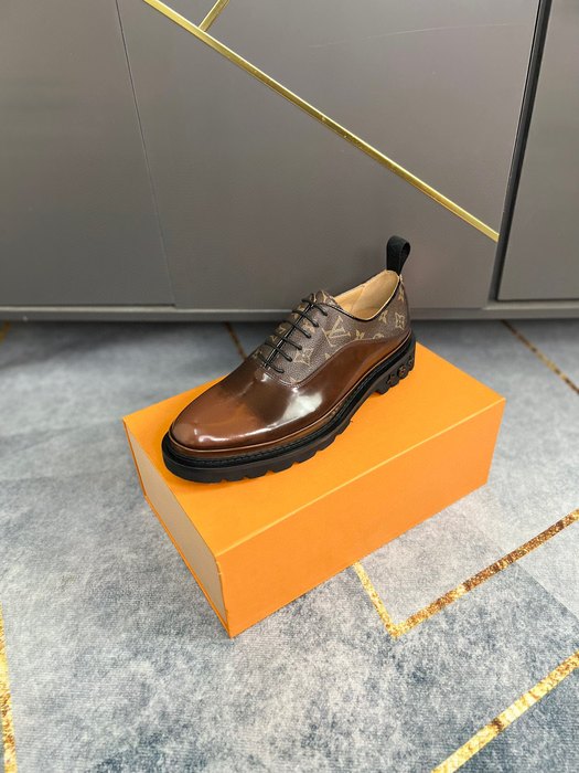 Shoes Louis Vuitton loafers Brown 001