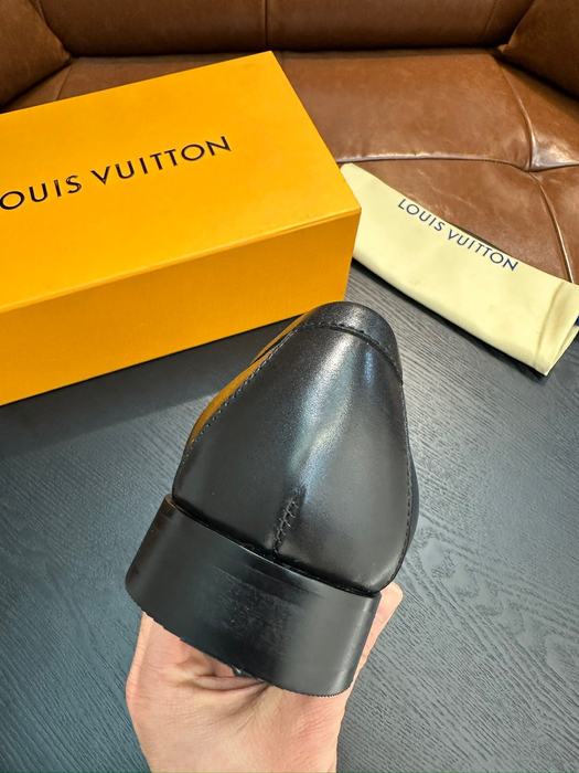 Shoes Louis Vuitton men's casual leather loafers Black