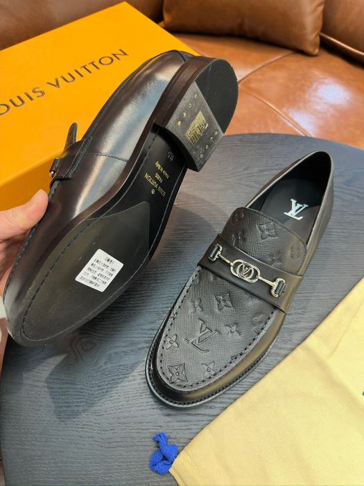 Shoes Louis Vuitton men's casual leather loafers Black