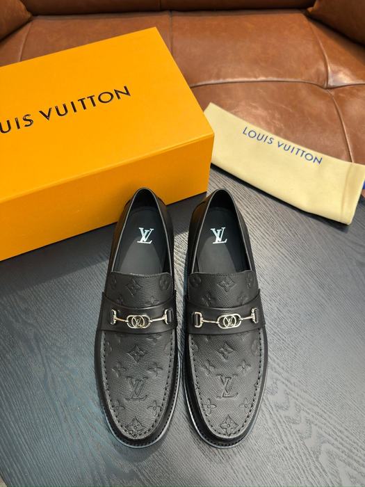 Shoes Louis Vuitton men's casual leather loafers Black
