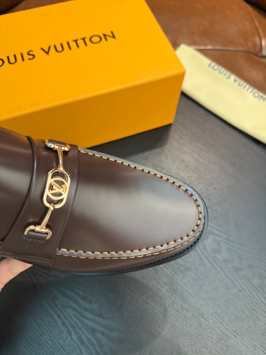 Shoes Louis Vuitton men's casual leather loafers Brown
