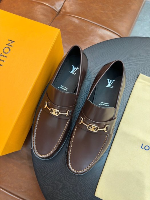 Shoes Louis Vuitton men's casual leather loafers Brown