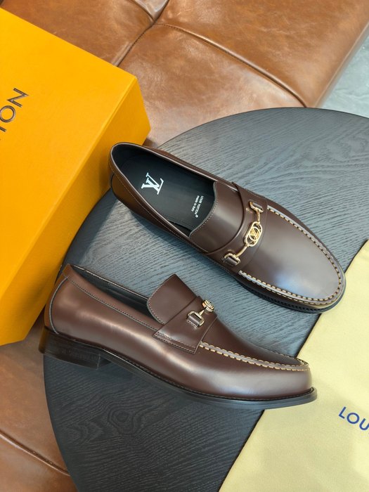 Shoes Louis Vuitton men's casual leather loafers Brown