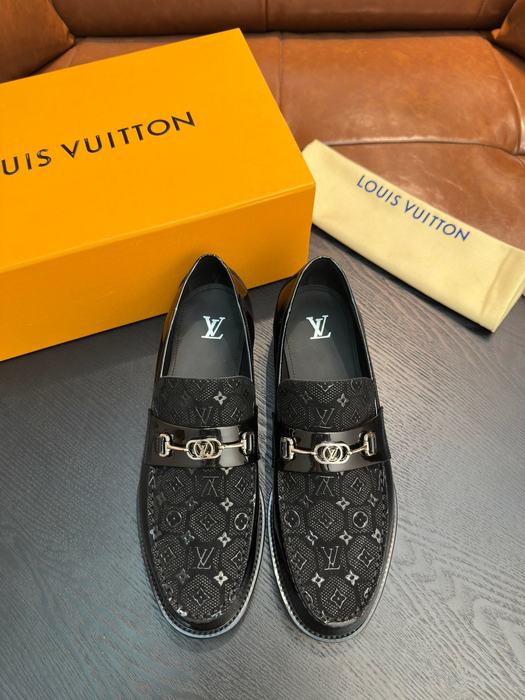 Shoes Louis Vuitton men's casual loafer Black 001