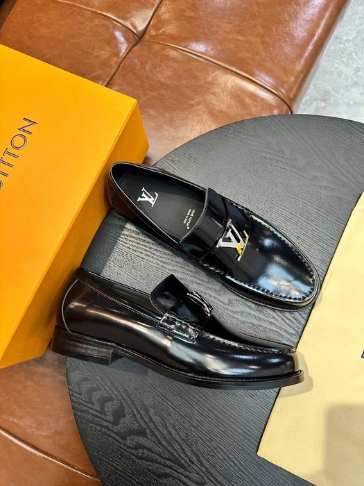 Shoes Louis Vuitton men's casual loafer Black