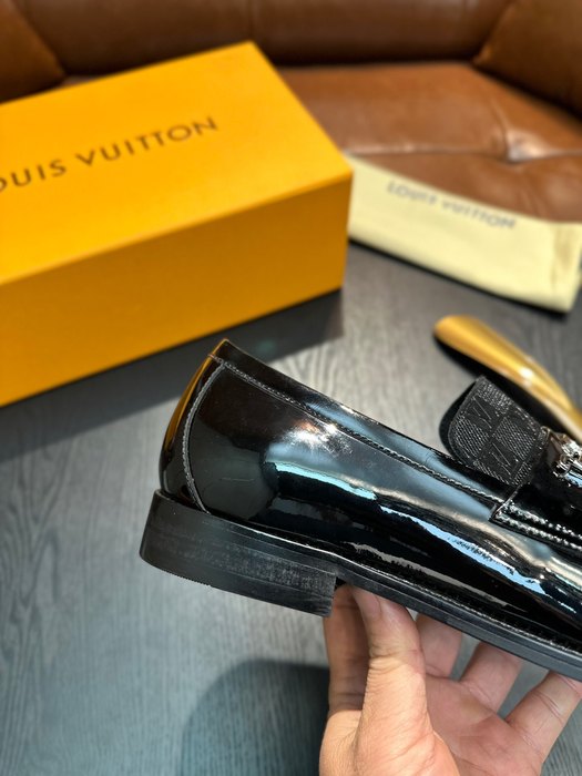 Shoes Louis Vuitton men's casual loafers Black