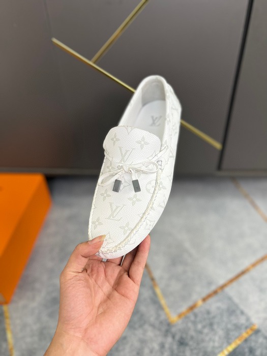 Shoes Louis Vuitton men's driving loafers White