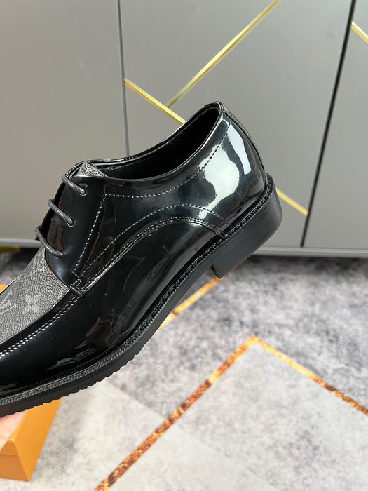 Shoes Louis Vuitton men's formal leather shoes Black