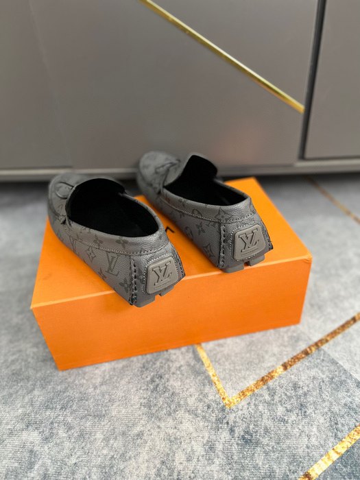 Shoes Louis Vuitton men's loafer Grey