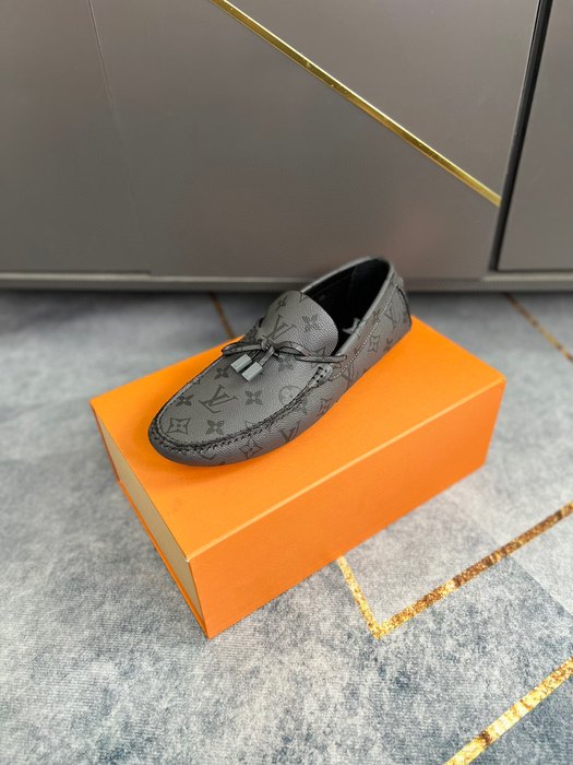 Shoes Louis Vuitton men's loafer Grey