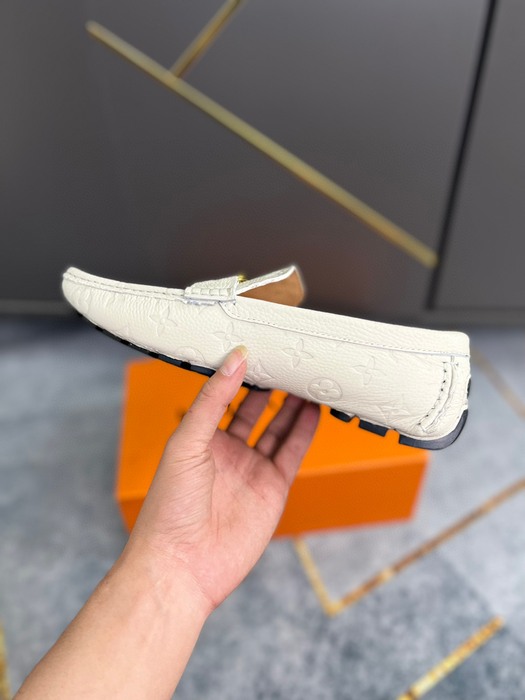 Shoes Louis Vuitton men's loafer White