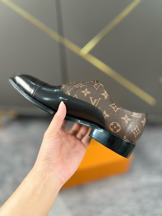 Shoes Louis Vuitton oxford leather Brown