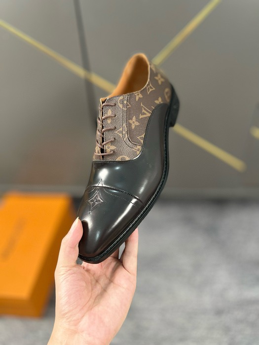 Shoes Louis Vuitton oxford leather Brown
