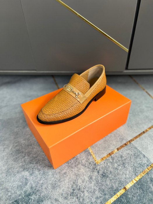 Shoes loafer Tan