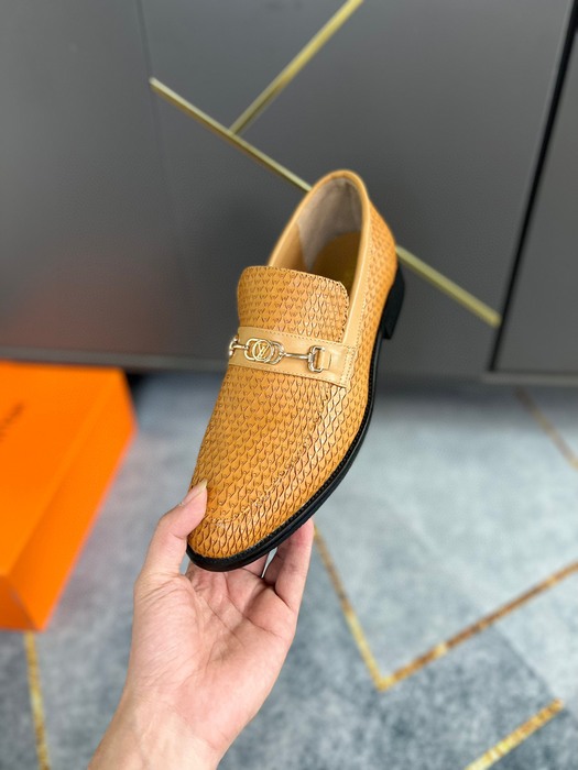 Shoes loafer Tan