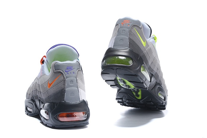 Nike Air Max 95 OG QS “BLACK∕SAFETY ORANGE∕VOLT”彩虹带 810374 078 36 46(2AEC)