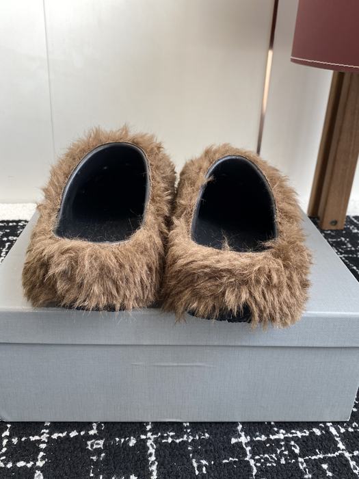 Balenciaga_shoes_	
Leather_yupoo_
AAA Quality_Track