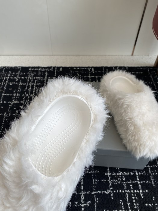 Balenciaga_shoes_	
Leather_yupoo_
AAA Quality_Track