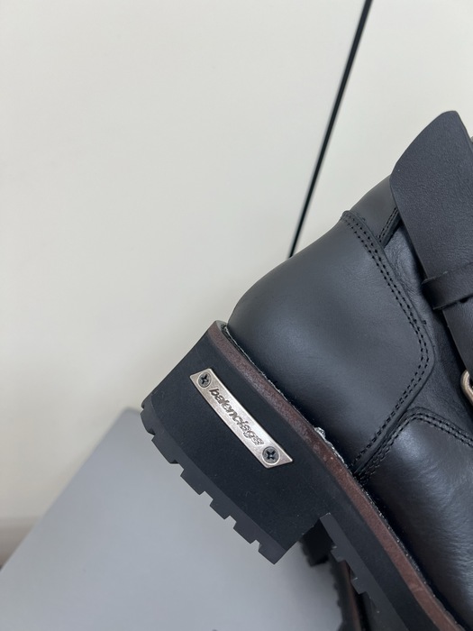 Balenciaga_shoes_	
Leather_yupoo_
AAA Quality_Track