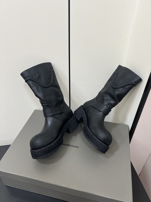 Balenciaga_shoes_	
Leather_yupoo_
AAA Quality_Track