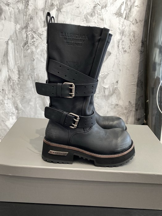 Balenciaga_shoes_	
Leather_yupoo_
AAA Quality_Track