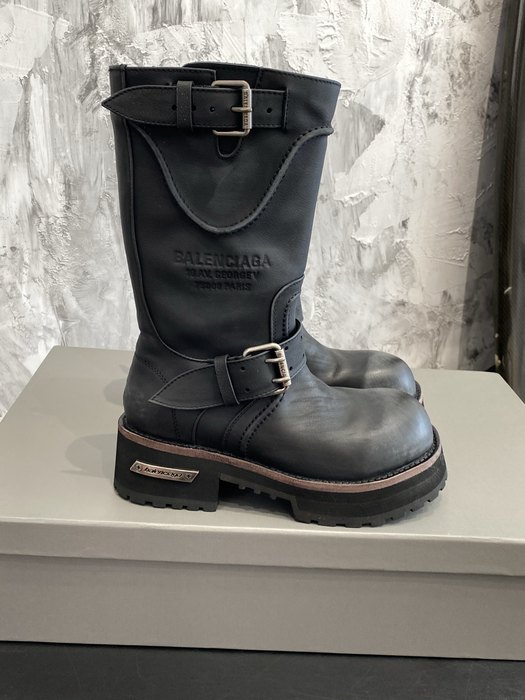 Balenciaga_shoes_	
Leather_yupoo_
AAA Quality_Track