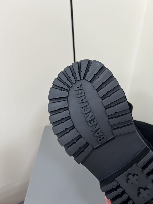 Balenciaga_shoes_
Leather_yupoo_
AAA Quality_Track