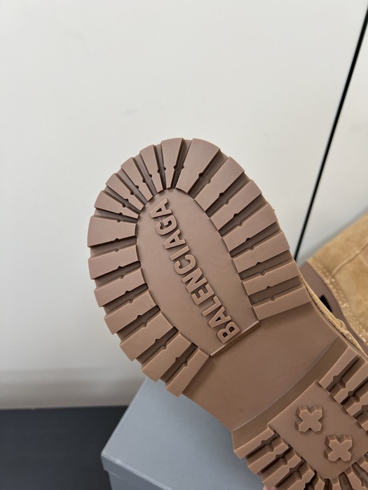 Balenciaga_shoes_	
Leather_yupoo_
AAA Quality_Track