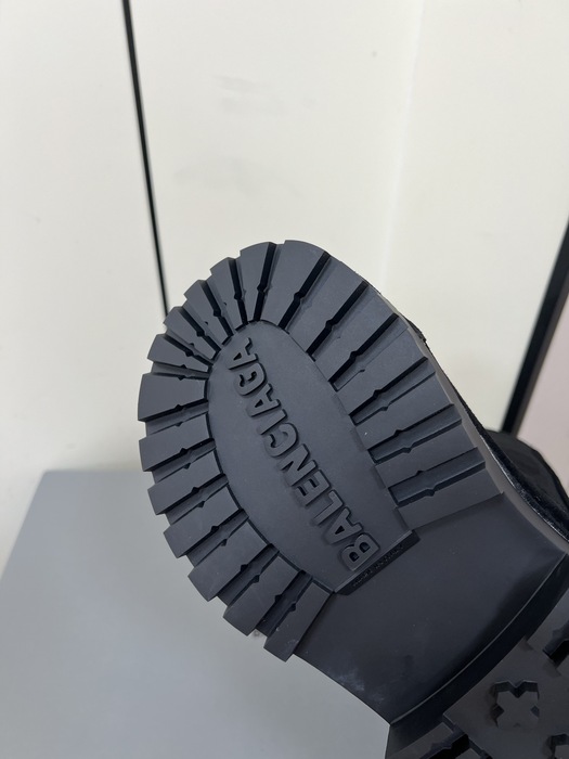 Balenciaga_shoes_	
Leather_yupoo_
AAA Quality_Track