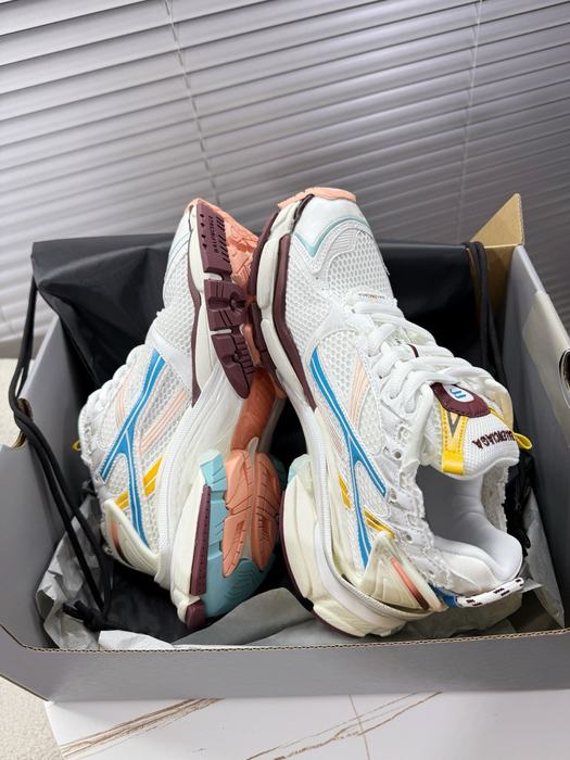 Balenciaga_shoes_	
Leather_yupoo_
AAA Quality_Track