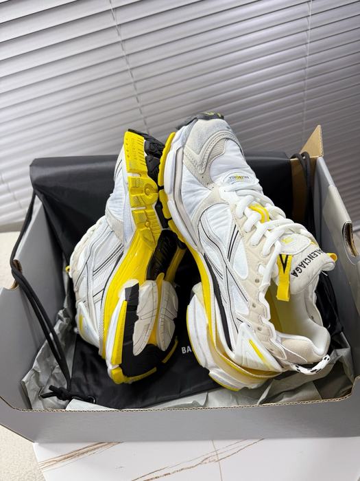 Balenciaga_shoes_	
Leather_yupoo_
AAA Quality_Track