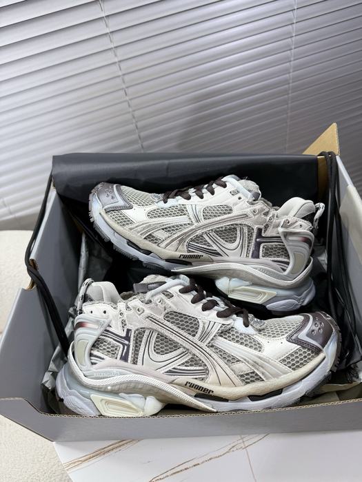 Balenciaga_shoes_	
Leather_yupoo_
AAA Quality_Track