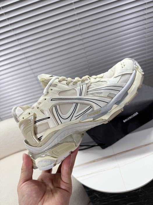 Balenciaga_shoes_	
Leather_yupoo_
AAA Quality_Track