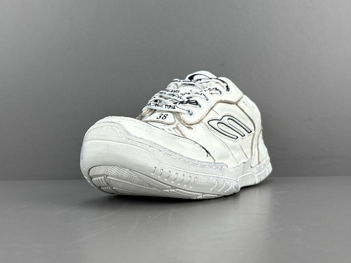 Balenciaga_shoes_	
Leather_yupoo_
AAA Quality_Track