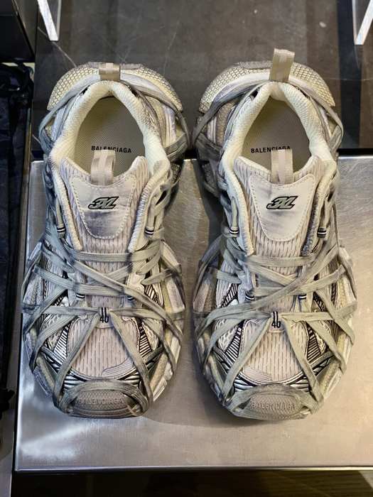 Balenciaga_shoes_	
Leather_yupoo_
AAA Quality_Track