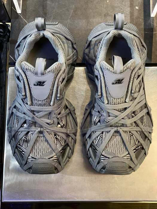 Balenciaga_shoes_	
Leather_yupoo_
AAA Quality_Track