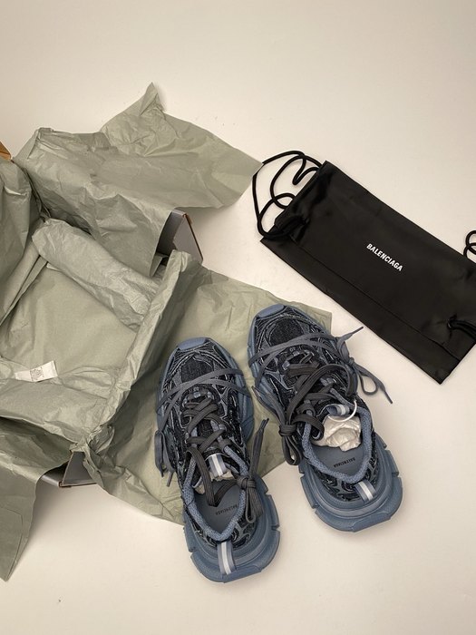 Balenciaga_shoes_	
Leather_yupoo_
AAA Quality_Track