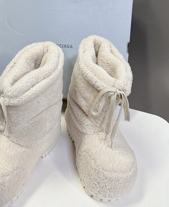 Balenciaga_shoes_	
Leather_yupoo_
AAA Quality_Track